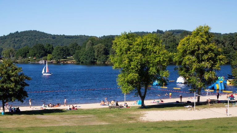 Plage de Vauveix entretenue